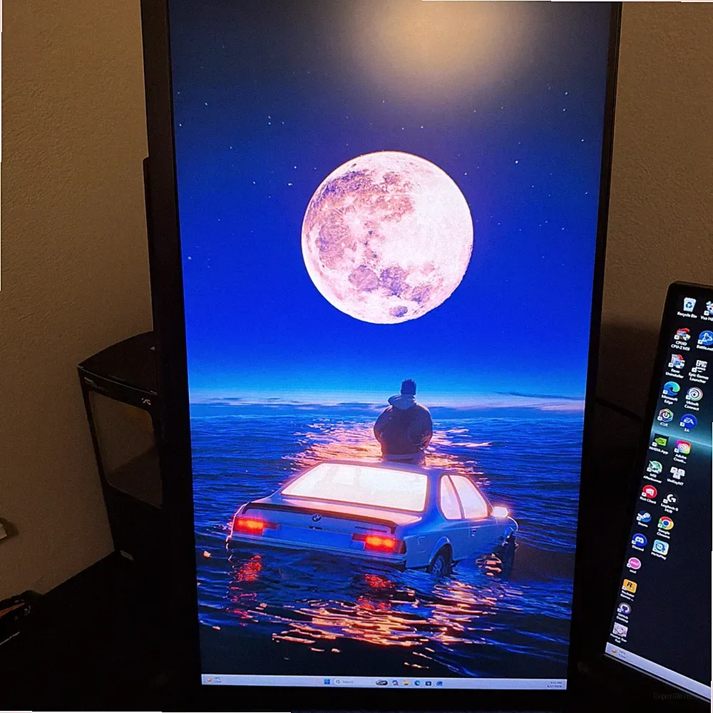 LG 27GR83Q UltraGear IPS LCD Gaming Computer Monitor 27" QHD 2560 x 1440 240Hz*