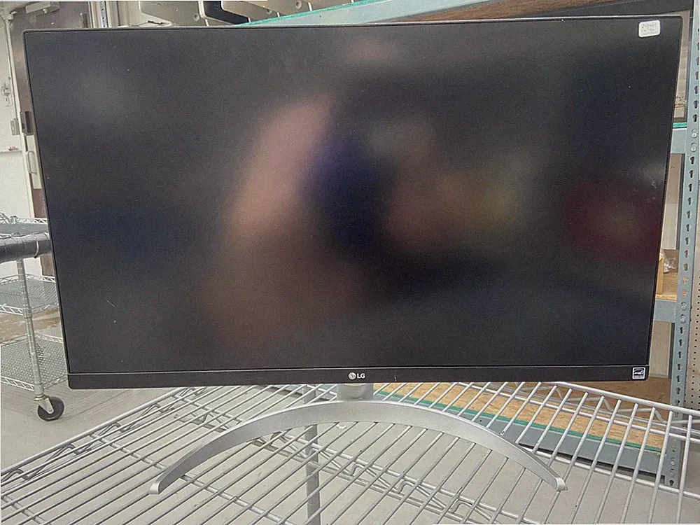 LG 27UP600-W – 27" 4K UHD IPS Monitor with AMD FreeSync