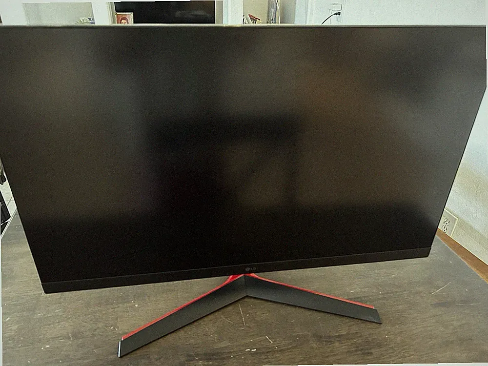 LG 32" Ultra-Gear QHD (2560 x 1440) Gaming Monitor, 165Hz, 1ms, Black 32GN600-B.
