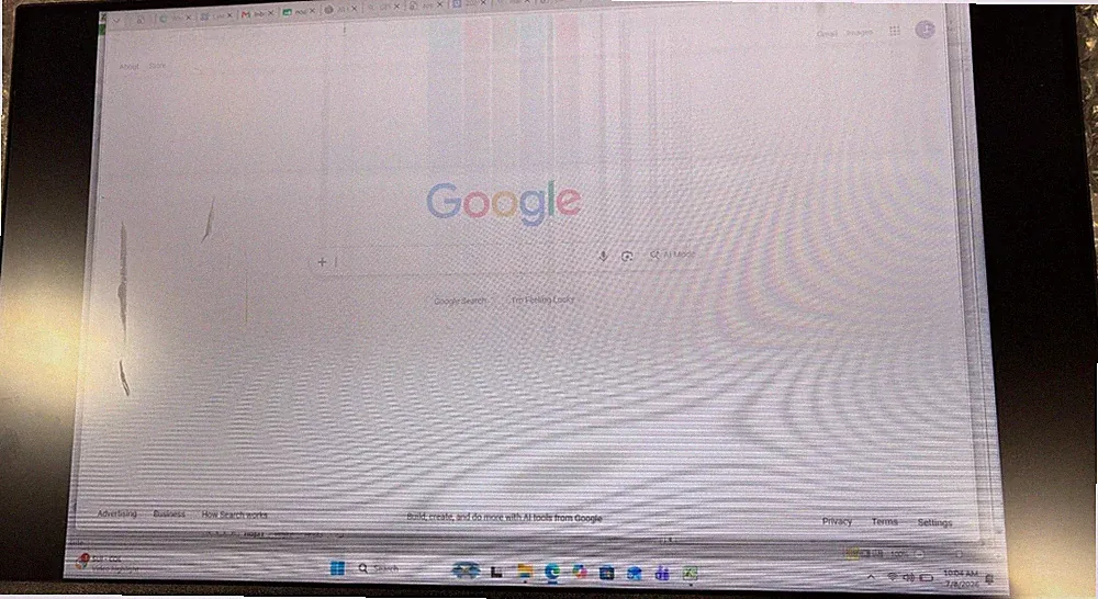 LG 32” Ultragear QHD Gaming Monitor - 32GN650-B VERTICAL LINES (#422) FOR PARTS