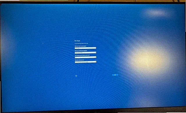 LG 32” Ultragear QHD Gaming Monitor - 32GN650 CRACKED CORNER (#443) FOR PARTS