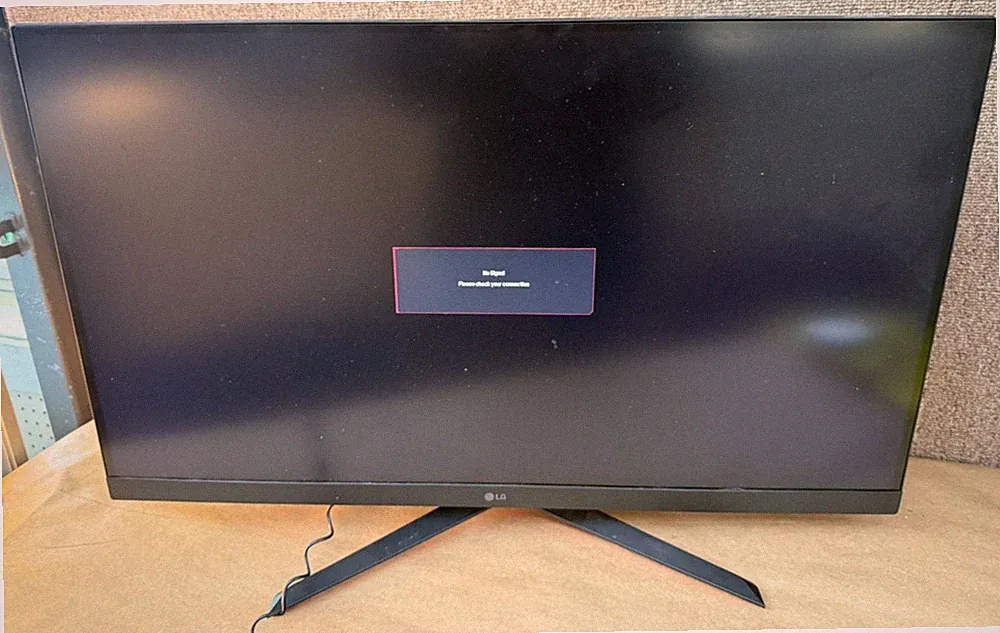 LG 32GN650-B 32” Ultragear QHD Gaming Monitor