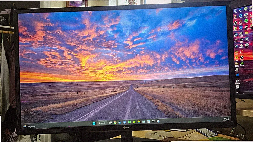 LG 32MA68HY 32" IPS LCD Monitor 1080p HDMI DP VGA Speakers Black
