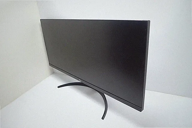 LG 34" 34WQ500 2024 UltraWide Monitor | Scratches | HDMI, DP | Local Pick-Up