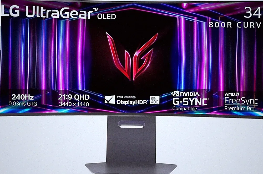 LG 34" UltraGear™ OLED WQHD 240Hz 0.03ms G-Sync 800R Curved Gaming Monitor