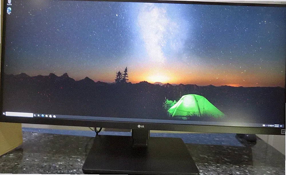 LG 34BN770-B 34-inch UltraWide Full HD IPS LED Monitor PC Mac HDMI to USBC