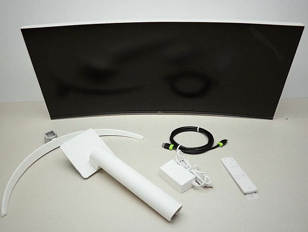 LG 34SR60QC-W 34" QHD Curved Smart Monitor BROKEN