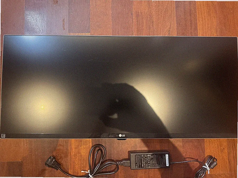 LG 34UB88-P 34-Inch UltraWide QHD Monitor, 21:9, 75Hz, IPS, Vesa Ready, No Stand