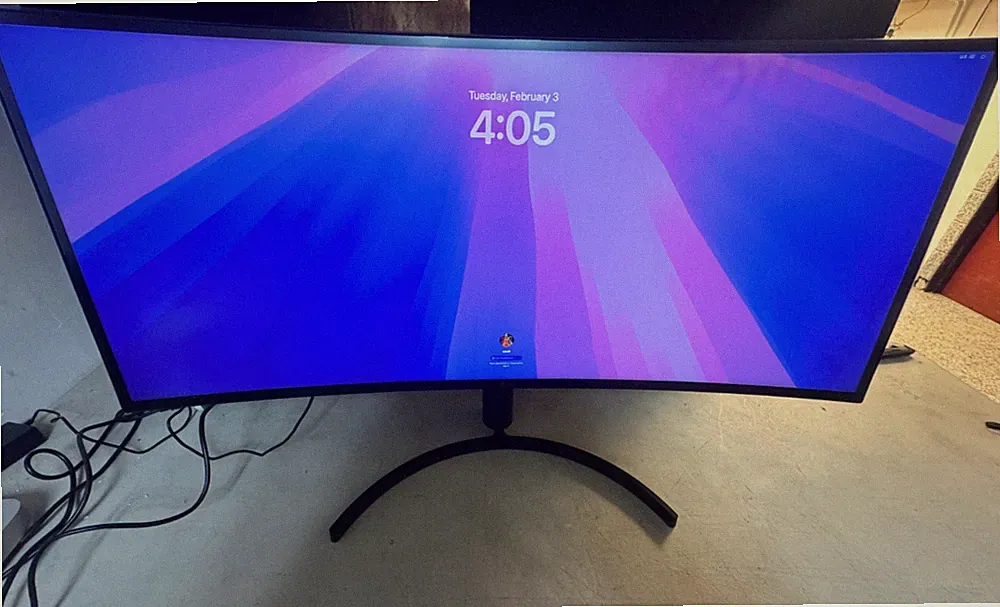 LG 34WL75C-B UltraWide 34" QHD IPS LED Curved Monitor 60hz 5ms GOOD HAS SCRATCH