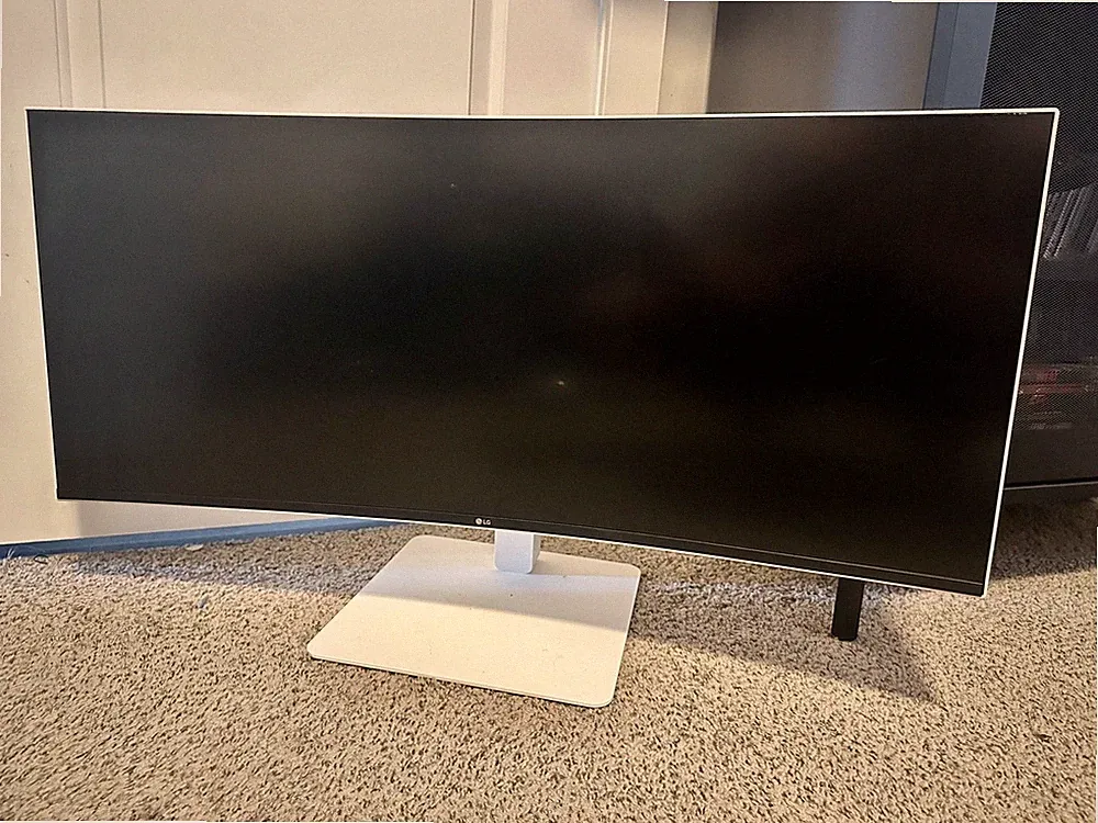 LG 38" UltraWide Curved PC Monitor - 38WR85QC-W