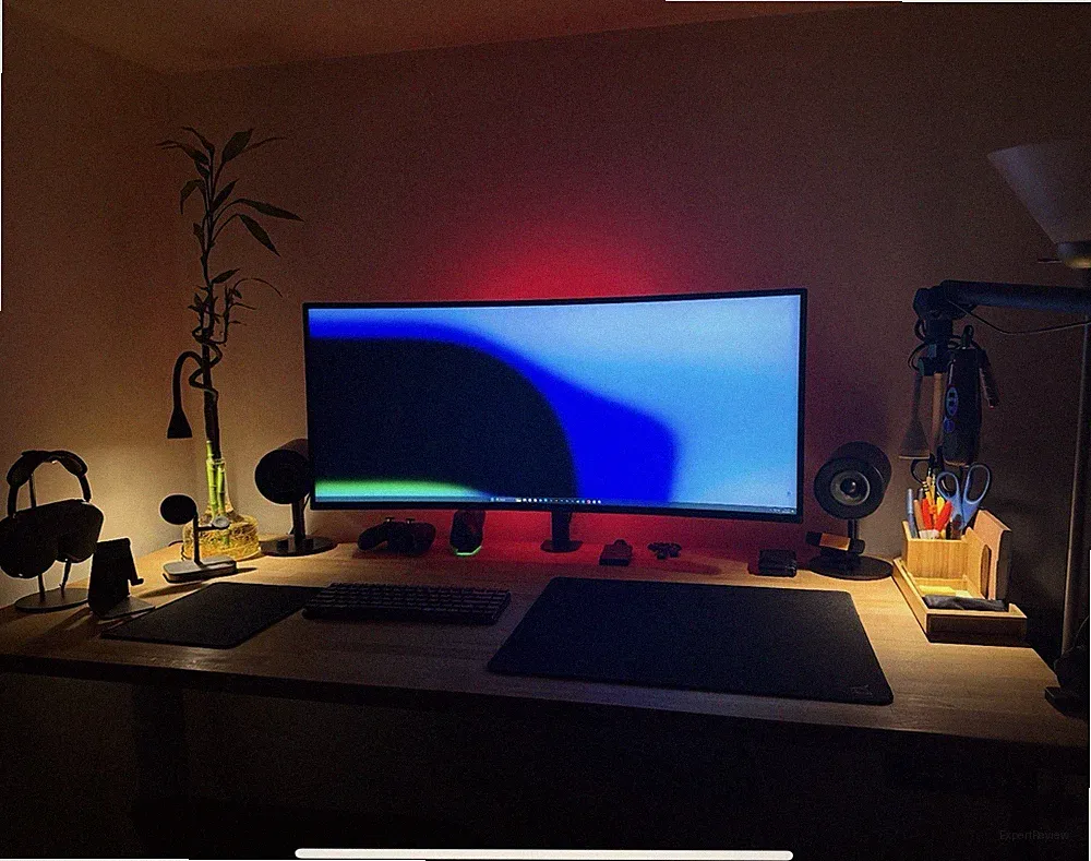 LG 38GN950-B 38 inch 165hz (3840x1600) Ultrawide Curved Monitor (Ugreen KVM inc)