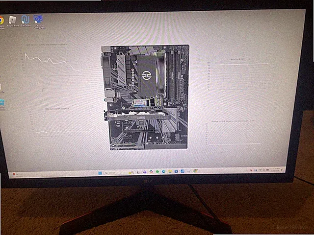 LG Ultra Gaming Monitor 24GL600F 24-inch 1444hz Black Used Good Condition No Box