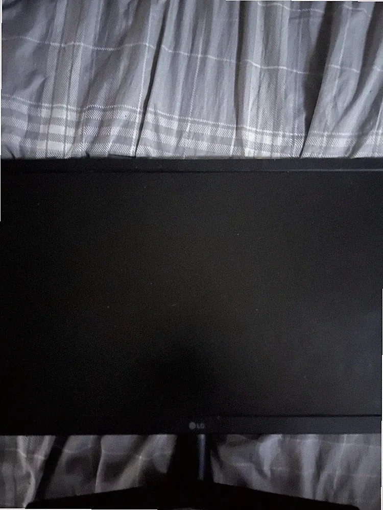 LG UltraGear 24GN50W-B 24" Gaming Monitor 144Hz 1ms HDMI DisplayPort LCD