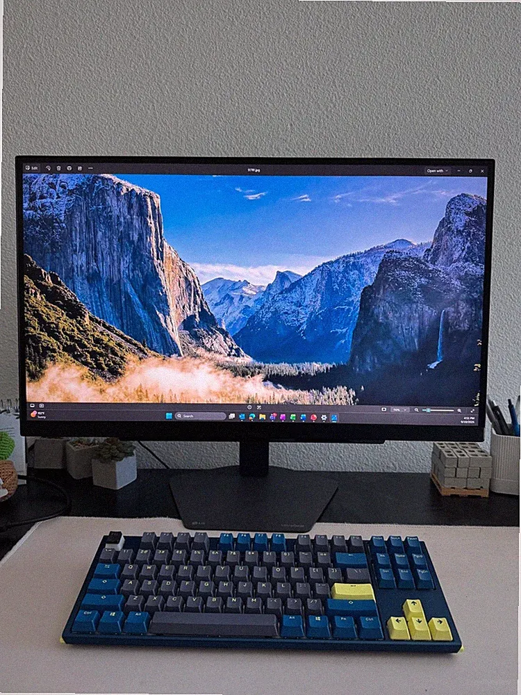 LG UltraGear 27" 4K 180Hz / FHD 360Hz Dual-Mode Gaming Monitor