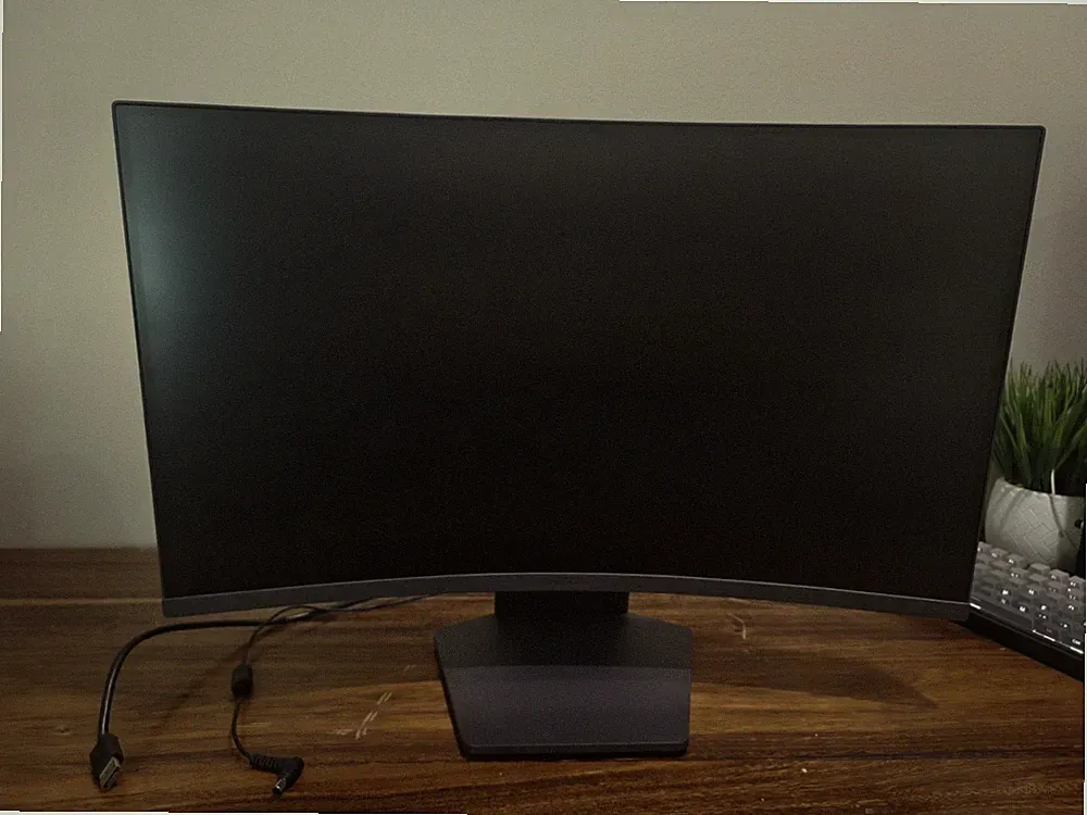 LG UltraGear 27" Curved Gaming Monitor 1440p QHD 180Hz 1ms 27GS60QC-B