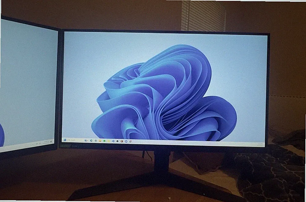 LG UltraGear 27 inch Gaming Monitor | WILLING TO NEGOTIATE!