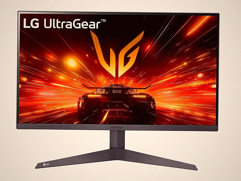 LG UltraGear 27" VA FHD 180Hz 5ms AMD FreeSync Gaming Monitor 27GS50FX-B