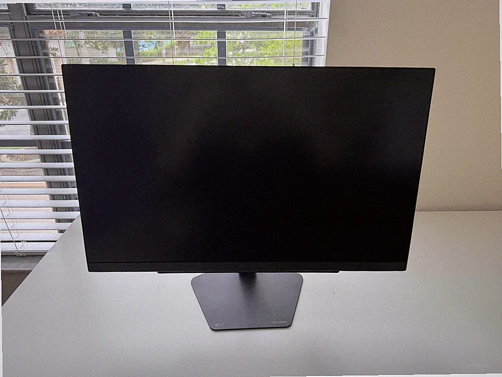 LG UltraGear 27G810A-B 4K UHD 180Hz Dual Mode 360Hz Gaming Monitor G-Sync