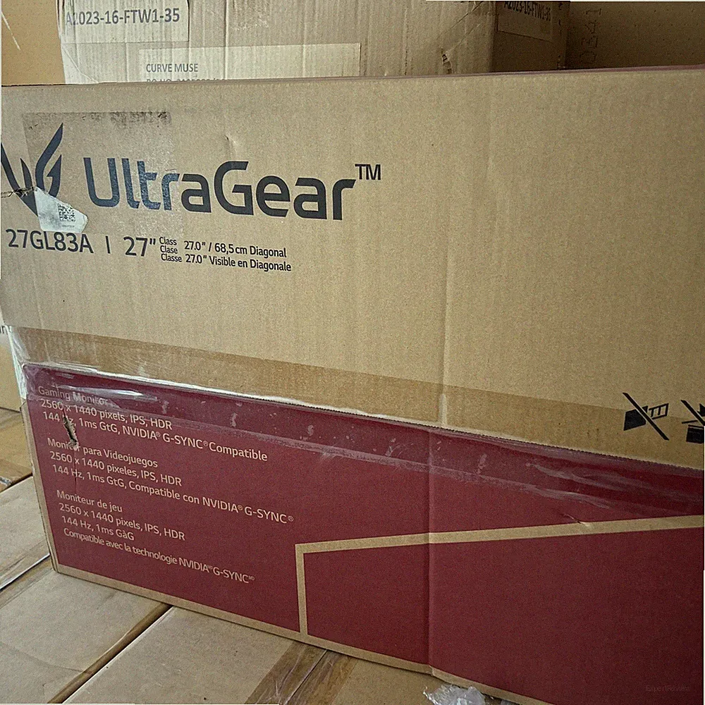 LG UltraGear 27GL83A 27" QHD Gaming Monitor 144Hz 1ms IPS G-SYNC