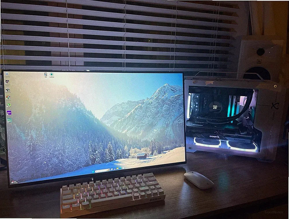 LG UltraGear 27GN950-B 27" 4K Nano IPS 144Hz 1ms HDR600 G-SYNC