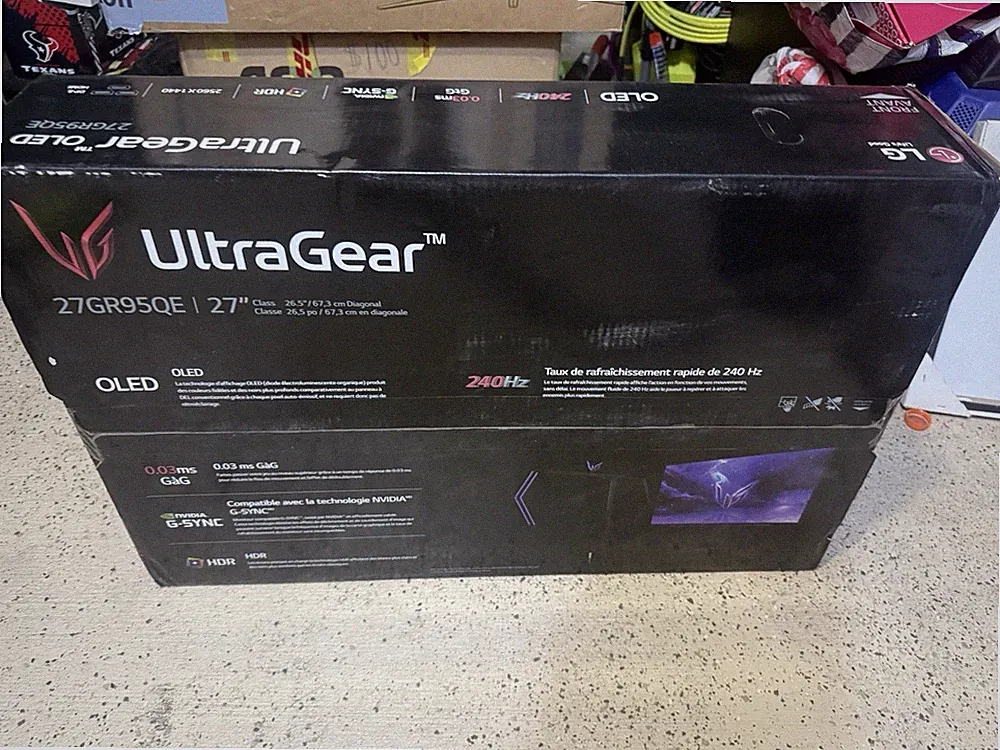 LG UltraGear 27GR95QE 27" OLED Gaming Monitor 240Hz 2560x1440 G-SYNC HDR HDMI