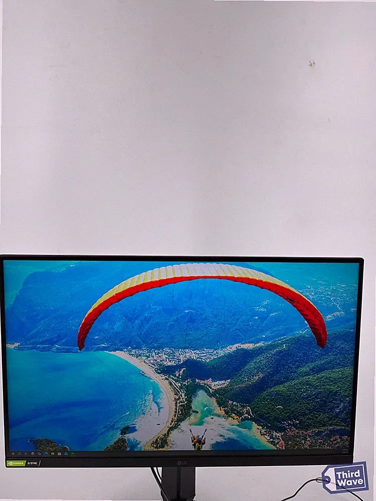 LG UltraGear 27in Monitor IPS LED 165Hz 1440p 1ms VESA DisplayPort HDMI