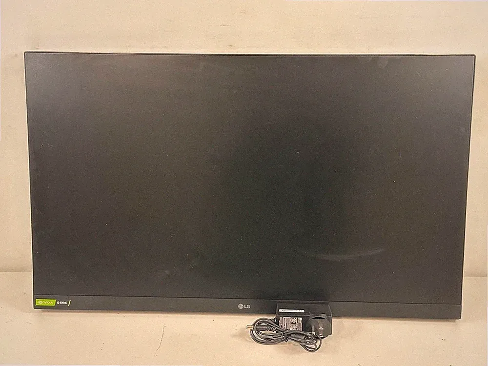 LG - UltraGear 32” Nano IPS QHD 1-ms G-SYNC Compatible Monitor with HDR - Black