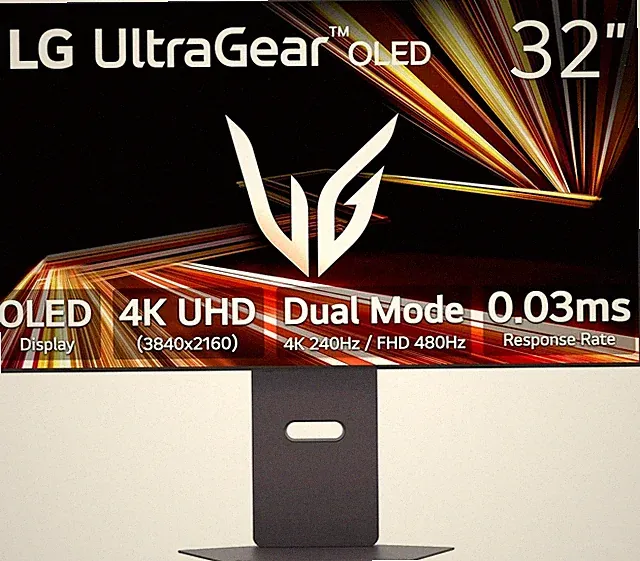LG -UltraGear 32" OLED Dual Mode (4K UHD 240Hz, FHD 480Hz) 0.03ms G-SYNC Com-NEW