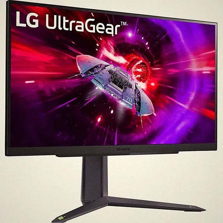 LG UltraGear 32" QHD 2K 1440p Gaming Monitor HDR10 165hz 1ms Freesync 32GN63T-B