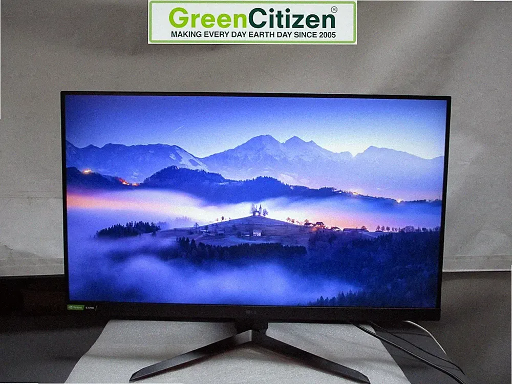 LG UltraGear 32GN550-B 32" 1080p FHD LCD Monitor HDMI, DP 165Hz G-SYNC FreeSync