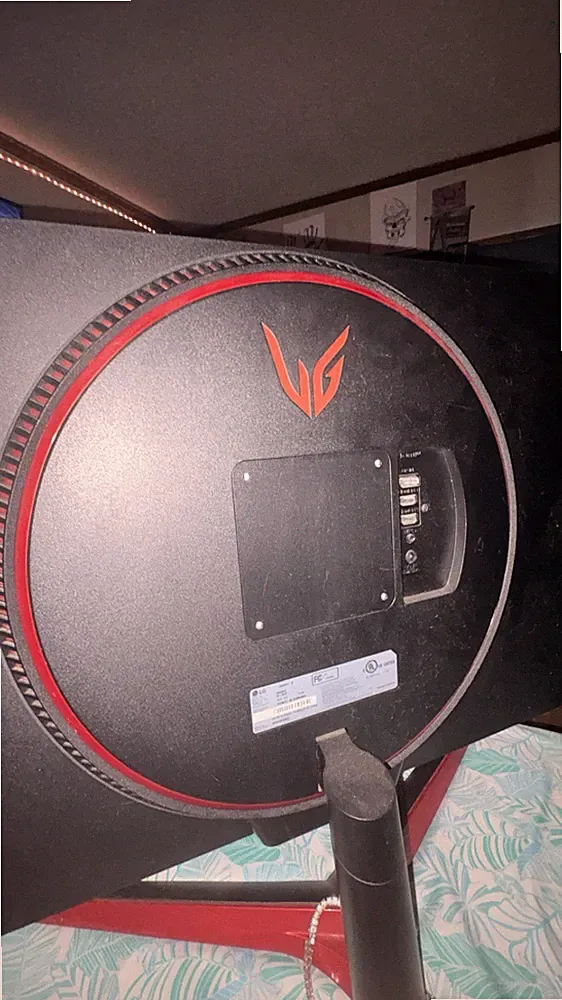LG UltraGear 32GS95UE 165 Hz 32 Inch BLK/Red Gaming Monitor, All For Sale In Pic