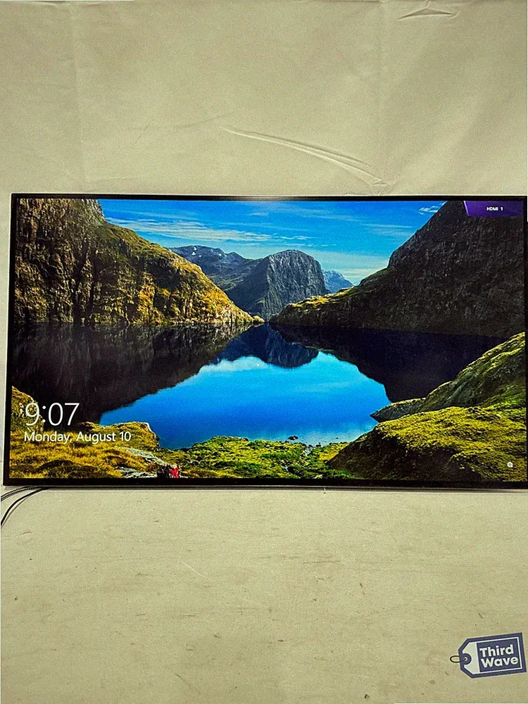LG UltraGear 32GS95UE 32in OLED Gaming Monitor UHD 240Hz 0.03ms HDMI 2.1