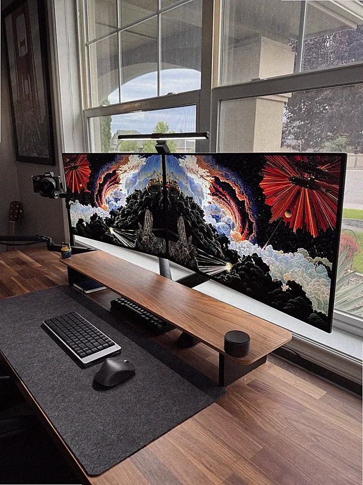 LG UltraGear 32GX850A-B 32" OLED 4K 165Hz 0.03ms G-SYNC Monitor