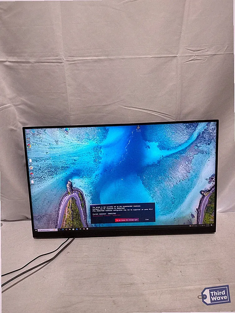 LG UltraGear 32in QHD Gaming Monitor IPS 180Hz 1ms G-SYNC HDMI DP Black