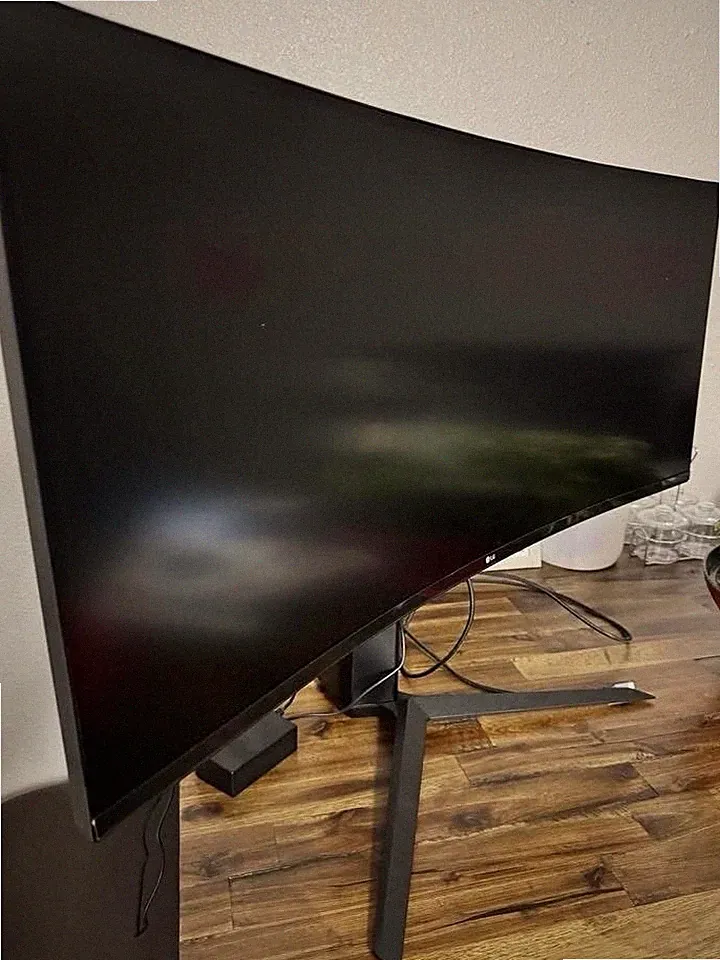 LG UltraGear 34GP63A-B 34'' QHD HDR VA LED Curved Gaming Monitor