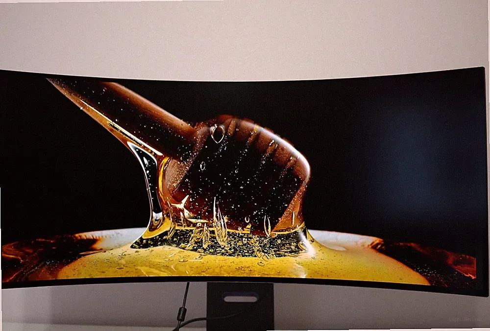 LG UltraGear 39GS95QE-B 39" OLED Curved Gaming Monitor 240Hz 3440x1440 w/ Box