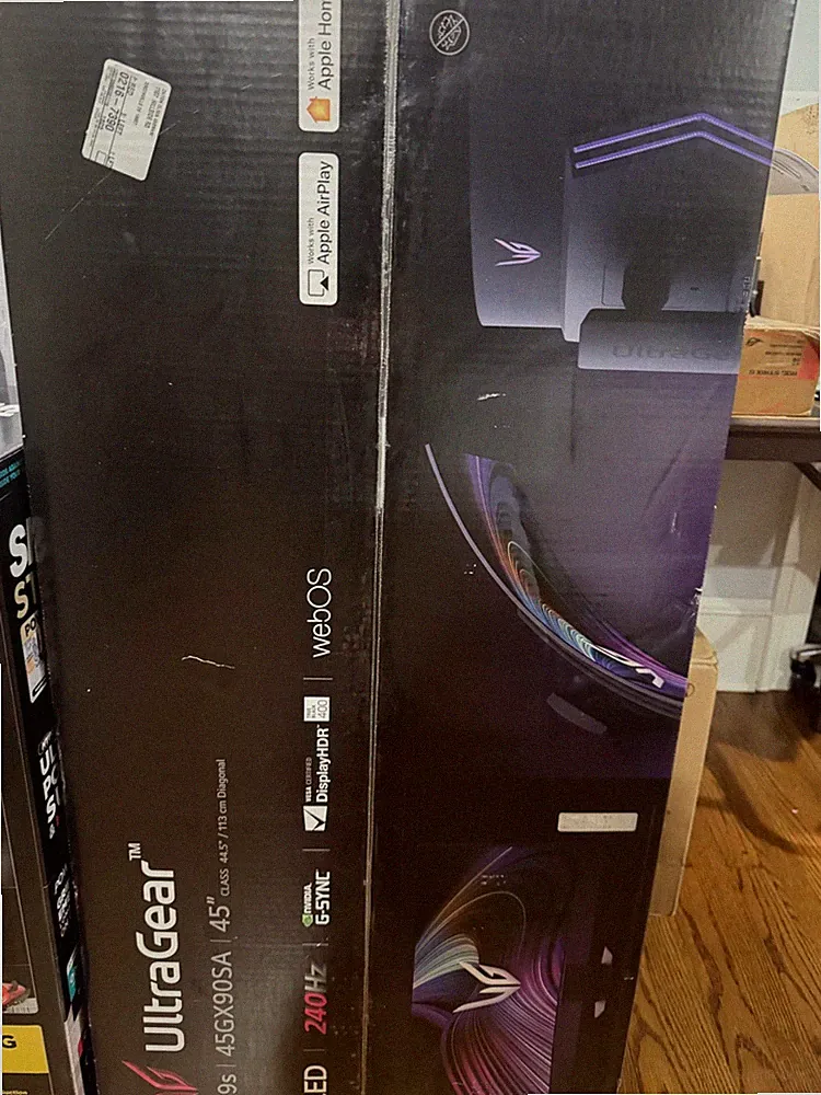 LG - UltraGear 45" OLED QHD 240Hz 0.03ms G-Sync/FreeSync Premium Pro Smart Gamin