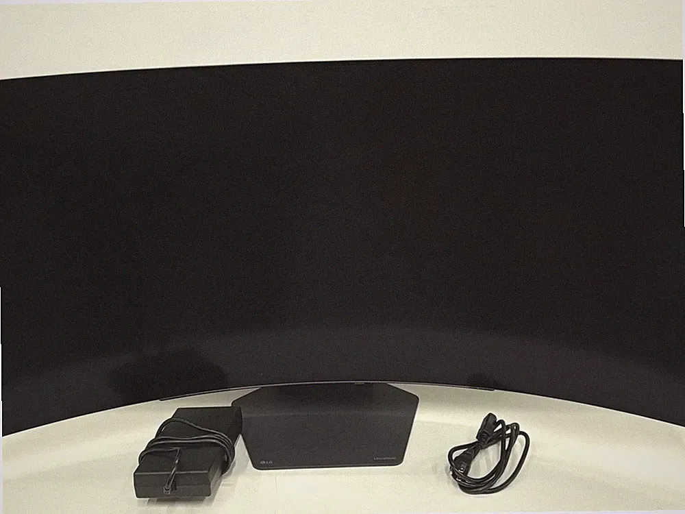 LG UltraGear 45in OLED WQHD 240Hz Curved Gaming Monitor Excellent