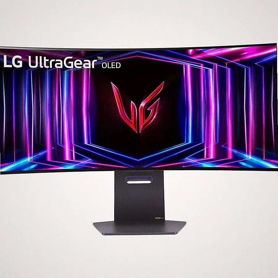LG UltraGear Class UW-QHD Curved OLED Monitor 33.9" 3440x1440 0.03ms 240Hz