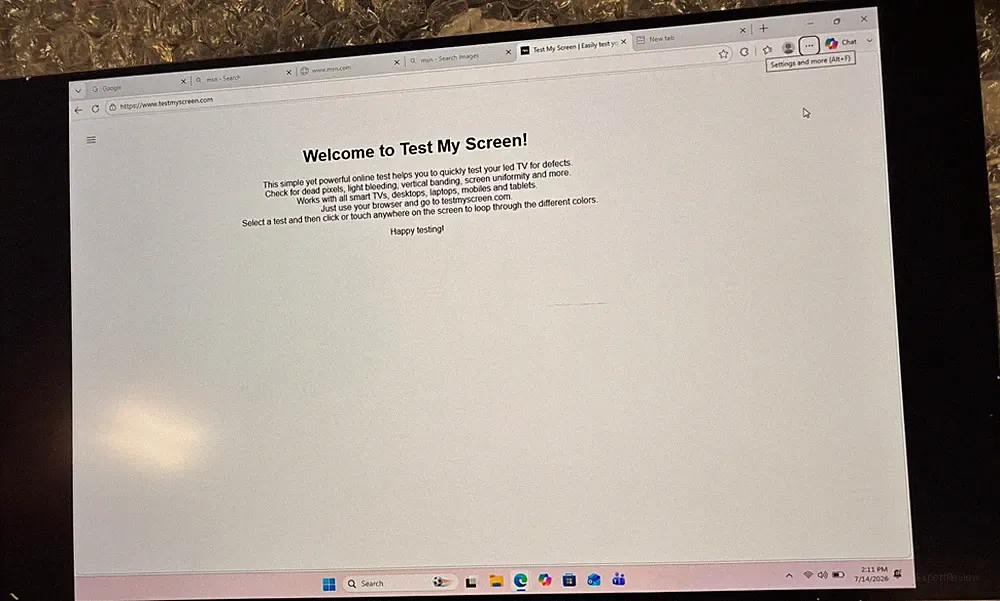 LG UltraGear OLED Gaming Monitor - 32GS95UE SCRATCH ON SCREEN (#356)