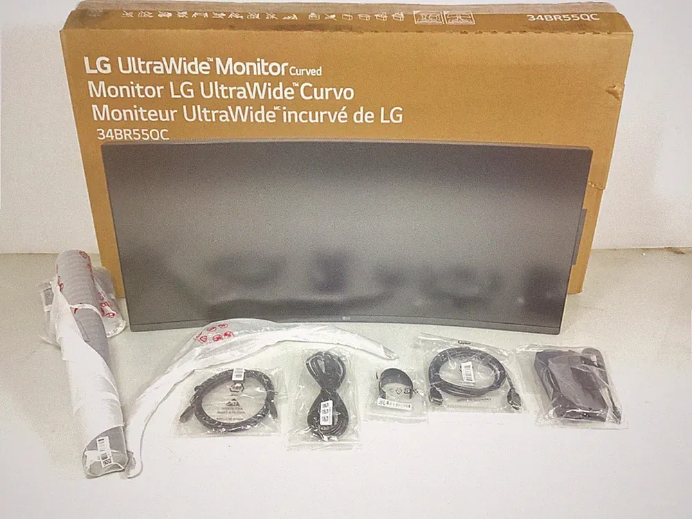 LG UltraWide 34" QHD Curved Monitor - FreeSync - 34BR55QC-B