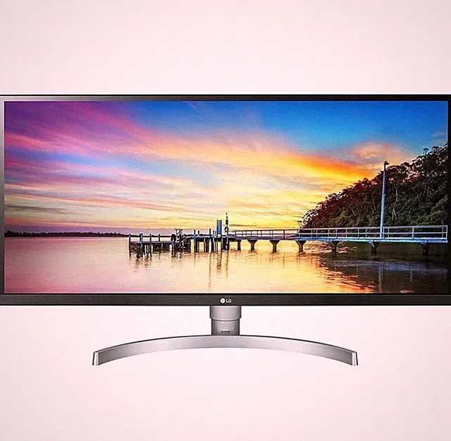 LG UltraWide Monitor 34WK650-W, IPS with HDR 34”