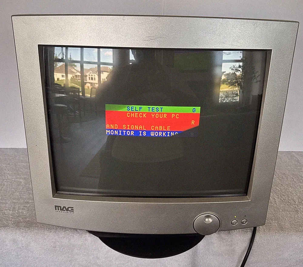 Mag Innovation Monitor Gaming CRT 786N 17" VGA Color Retro Vintage Tested Works