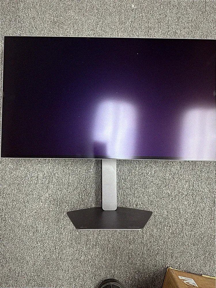 *MINT* LG 27 inch UltraGear Gaming Monitor OLED QHD 1440p 280Hz G-Sync Compatibl
