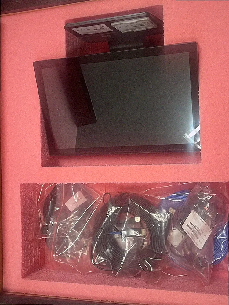 Monitor iiyama t1634mc-b1s