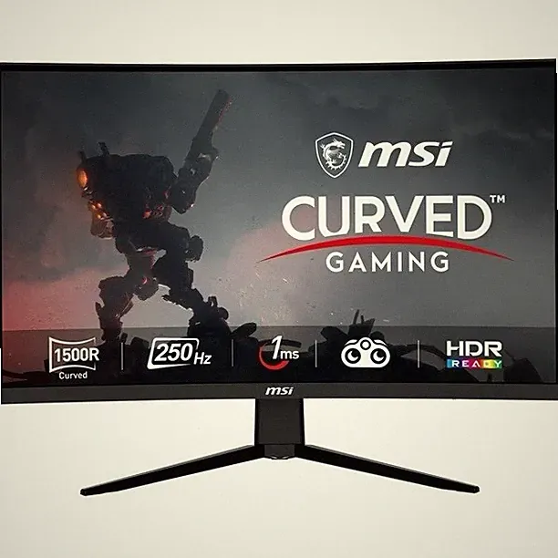 MSI G274QPX 31.5 inch curved250 hertz gaming monitor