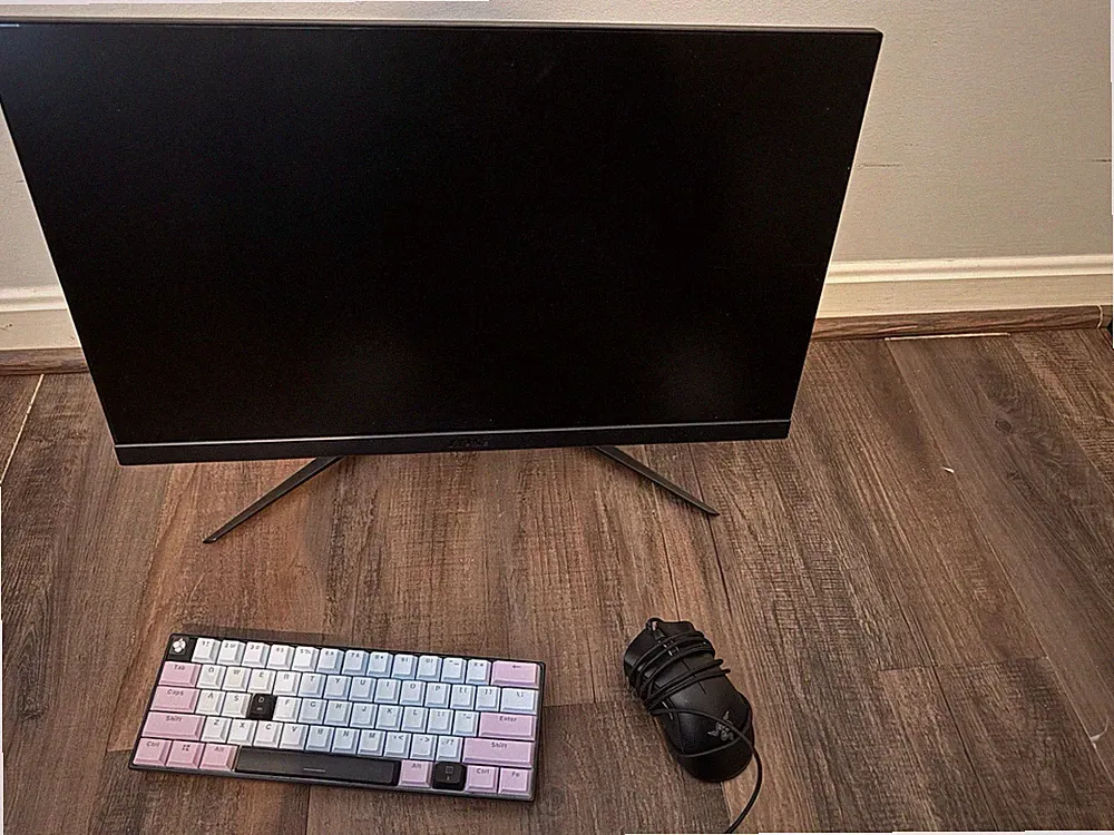 MSI Gaming Monitor with Speakers and Keyboard/Mouse
