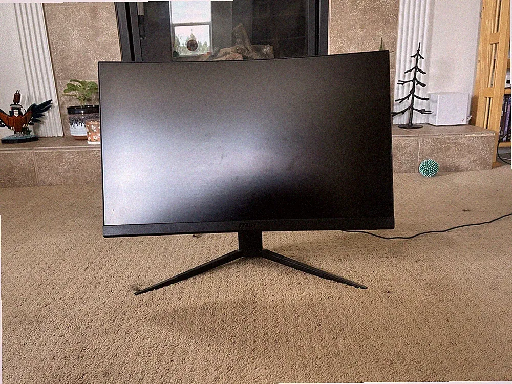 MSI Optix G24C4 23.6in Curved 144Hz 1ms 1080p 1500R FreeSync HDMI (READ DESC)