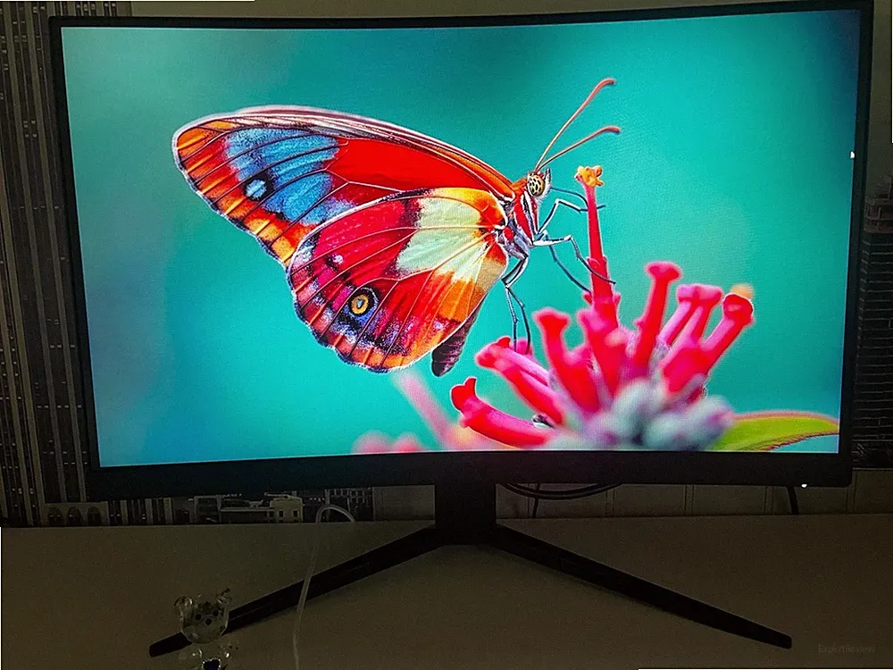 MSI Optix G24C4 24" 144Hz Curved Gaming Monitor Full HD 1ms FreeSync