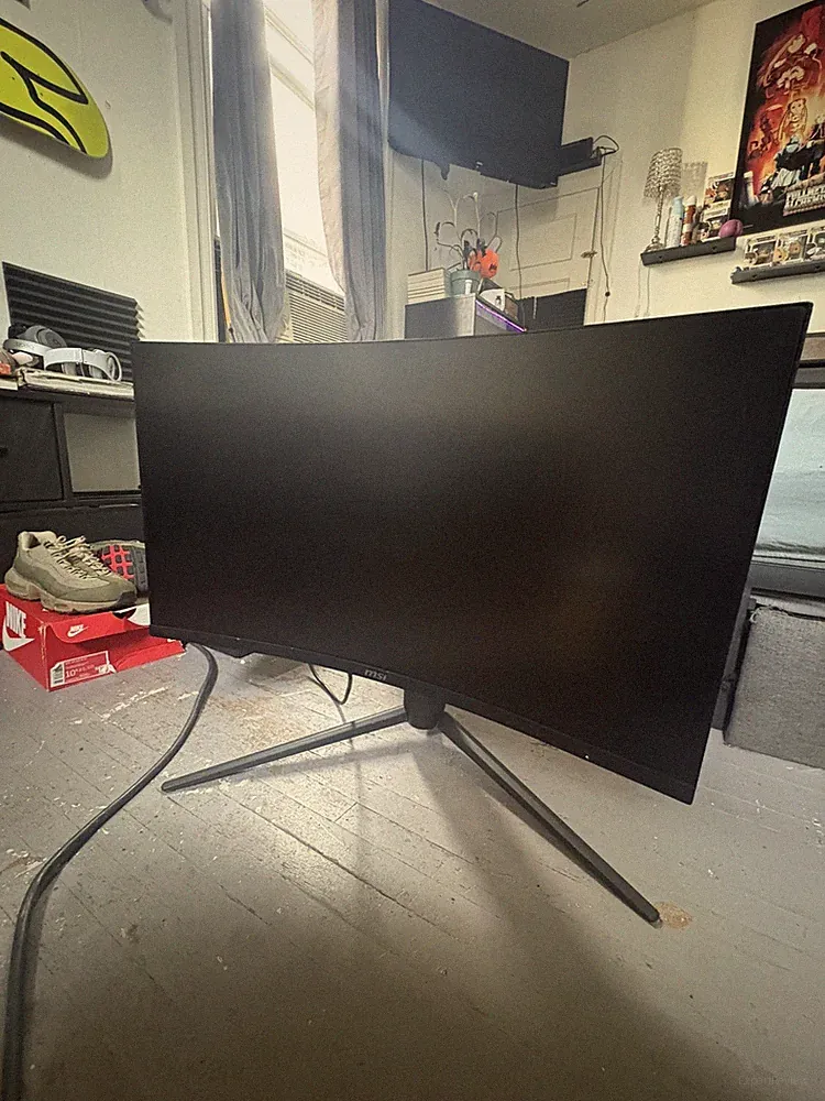 MSI Optix G271CP 27" FHD Curved Gaming Monitor 60hz Hd 1080p 1ms response time